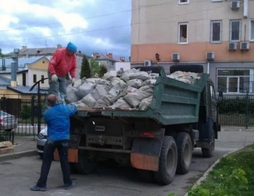 Вывоз строительного мусора (самосвалы, газели). Грузчики стоимость услуг и где заказать - Ростов-на-Дону