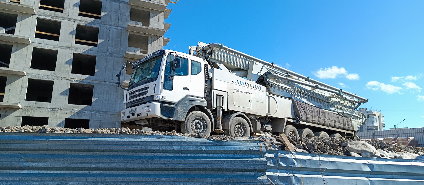 Объявления о продаже автобетононасосов и стационарных бетононасосов в Азове